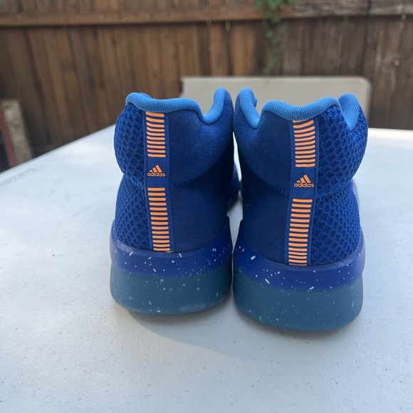 Adidas - Picture 3 of 3